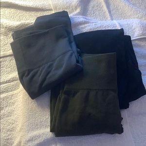 Lot of 3 fleece lined leggings.